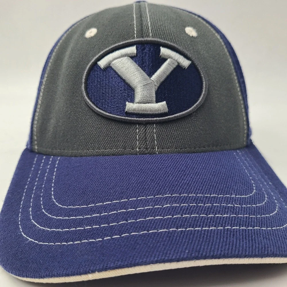 BYU Cougars Hat‎ Fitted M-L Zephyr Gray Blue NCAA Brigham Young University Men
